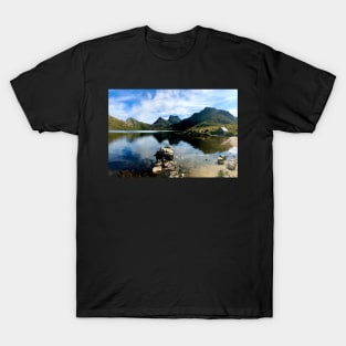 Cradle Mountain ~ Tasmania ~ Australia      (Jigsaw Puzzle) T-Shirt